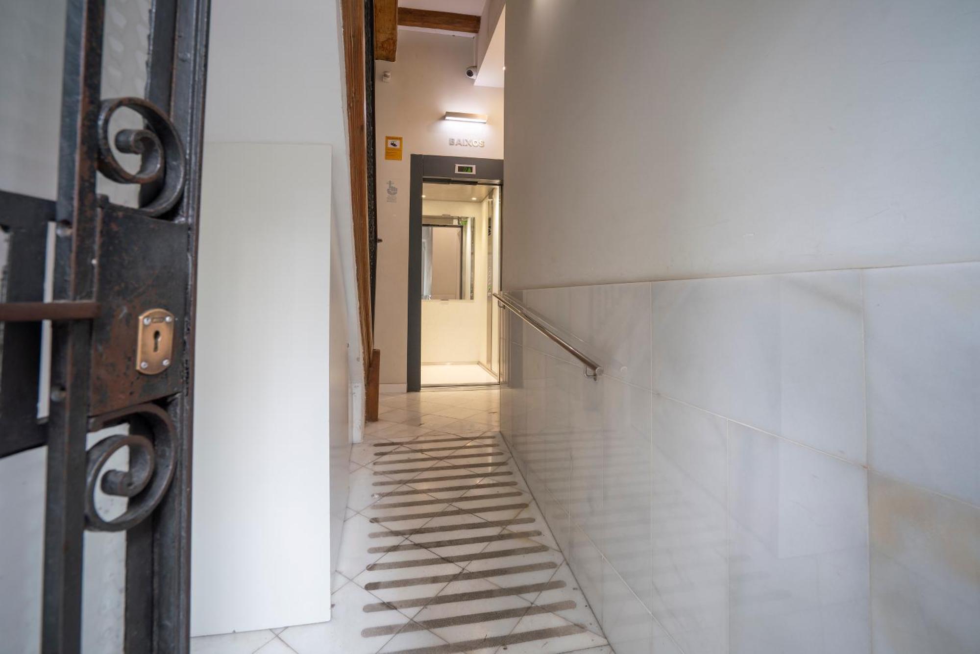 Bcnstop Sant Pau Suites バルセロナ エクステリア 写真