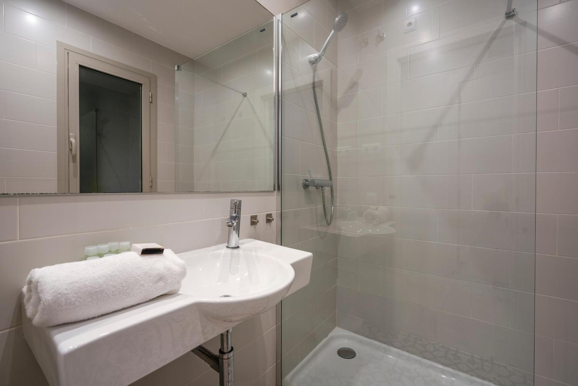 Bcnstop Sant Pau Suites バルセロナ エクステリア 写真